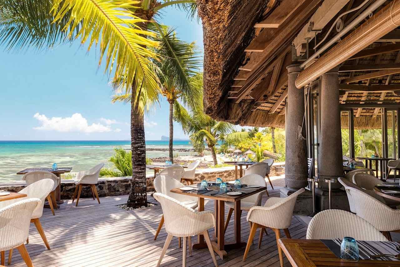 Отель Canonnier Beachcomber Golf Resort & Spa 4* на Маврикии